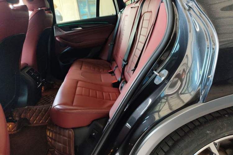 Used BMW X4 2019 xDrive25i M Sport Package Left Rear Seat