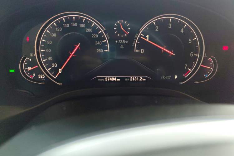 Used BMW X4 2019 xDrive25i M Sport Package Odometer Close Up
