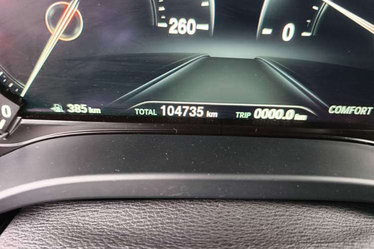 Used BMW X4 2019 xDrive25i M Sport Package Odometer Close Up