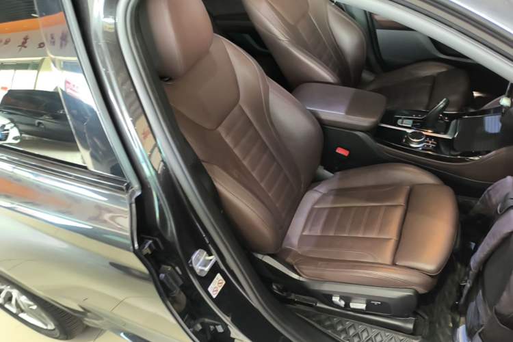 Used BMW X4 2019 xDrive25i M Sport Package Right Front Seat