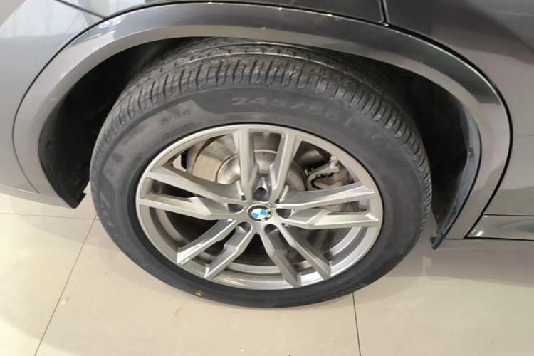 Used BMW X4 2019 xDrive25i M Sport Package Right Rear Wheel Hub