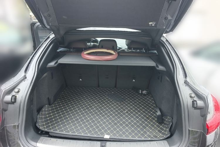 Used BMW X4 2019 xDrive25i M Sport Package Trunk