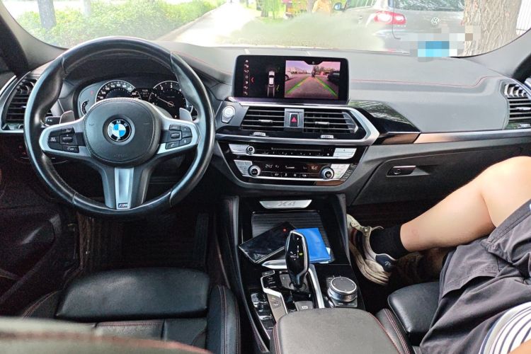 Used BMW X4 2019 xDrive25i M Sport Package Center Console
