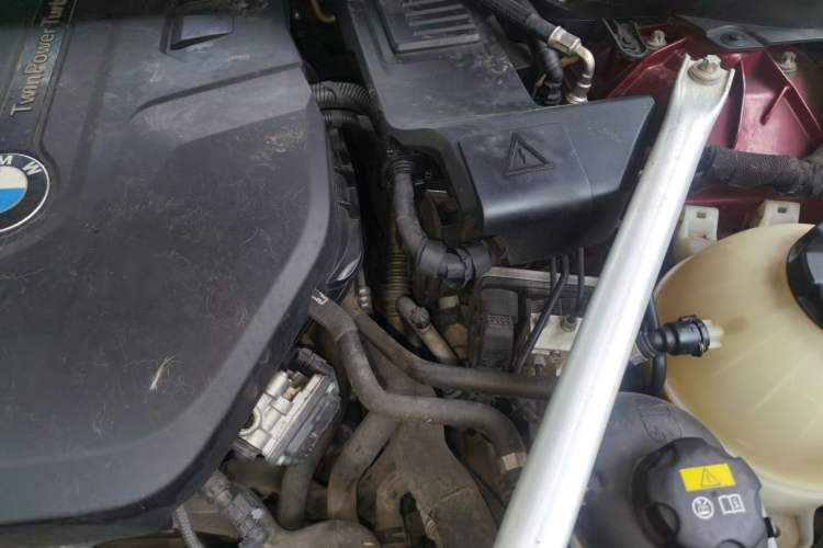 Used BMW X4 2019 xDrive25i M Sport Package Engine Bay Left