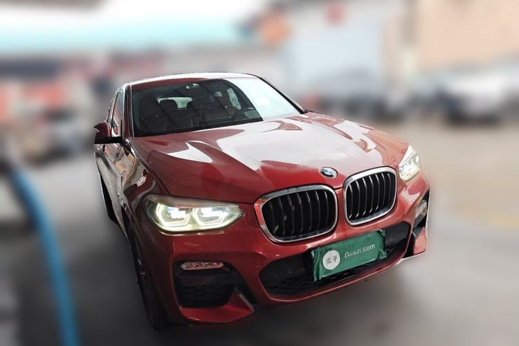 Used BMW X4 2019 xDrive25i M Sport Package Front Right 45 Deg