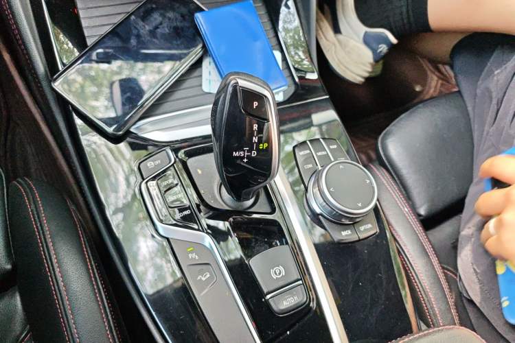 Used BMW X4 2019 xDrive25i M Sport Package Gear Lever