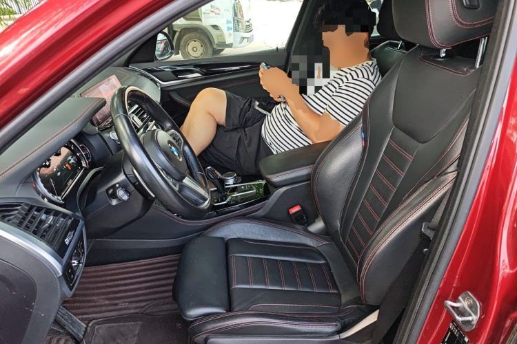Used BMW X4 2019 xDrive25i M Sport Package Left Front Seat