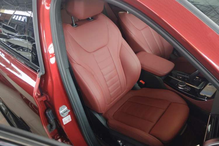 Used BMW X4 2019 xDrive25i M Sport Package Right Front Seat