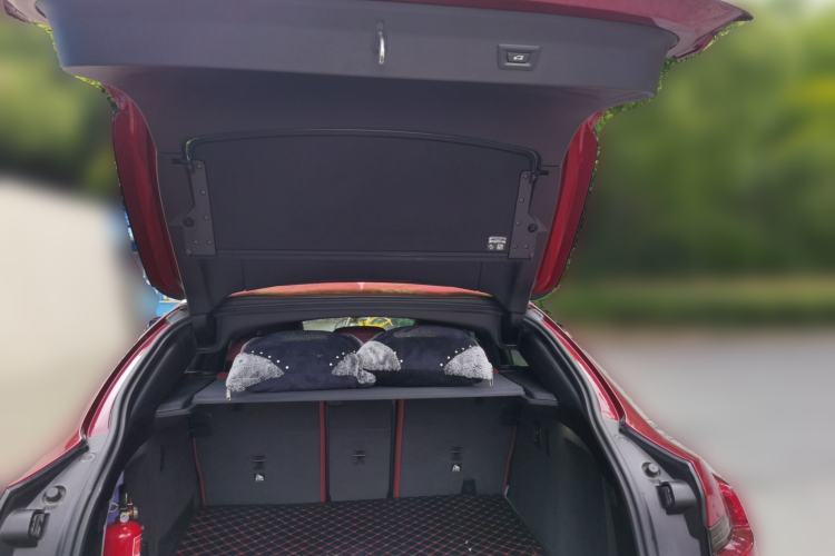 Used BMW X4 2019 xDrive25i M Sport Package Trunk