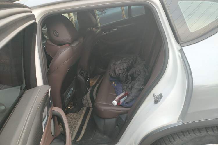 Used BMW X4 2019 xDrive25i M Sport Package Left Rear Seat
