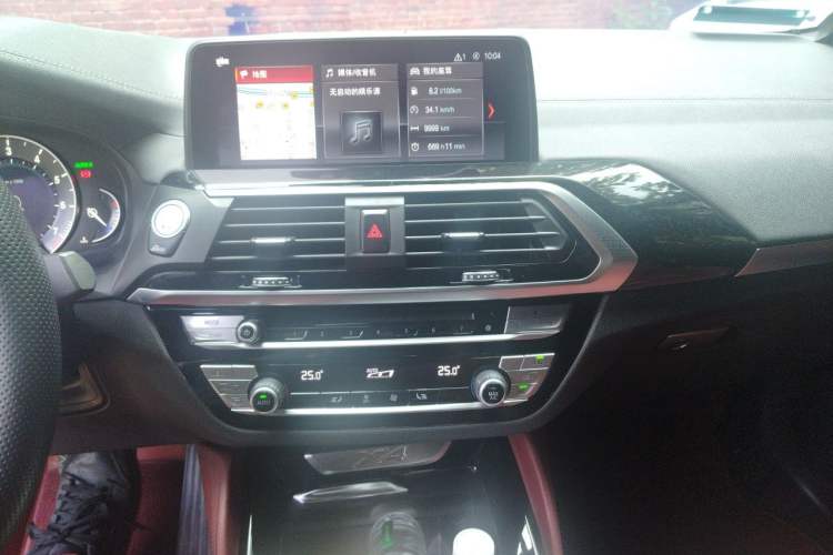 Used BMW X4 2019 xDrive25i M Sport Package Audio And AC Panel
