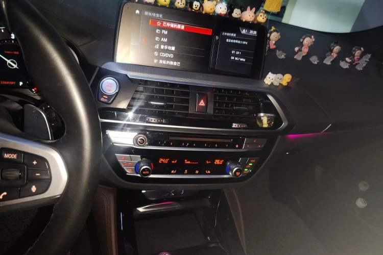 Used BMW X4 2019 xDrive25i M Sport Package Audio And AC Panel