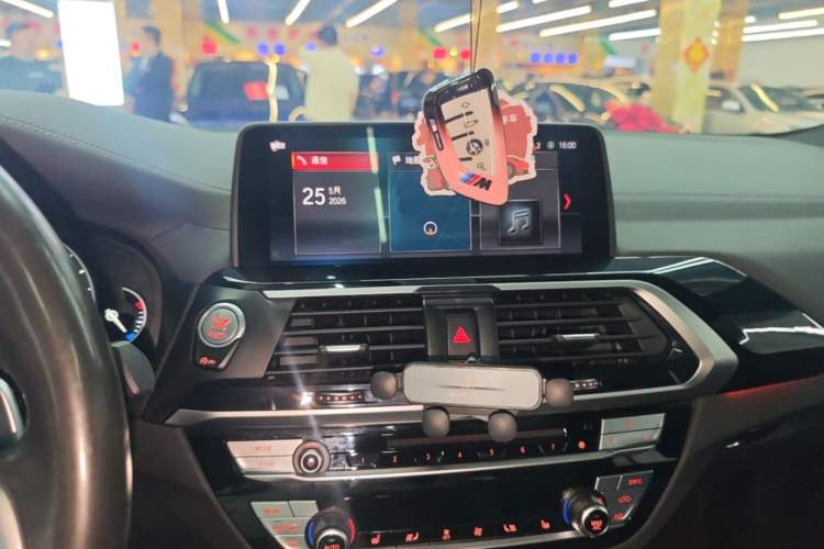 Used BMW X4 2019 xDrive25i M Sport Package Audio And AC Panel