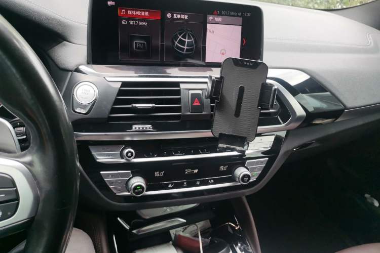 Used BMW X4 2019 xDrive25i M Sport Package Audio And AC Panel