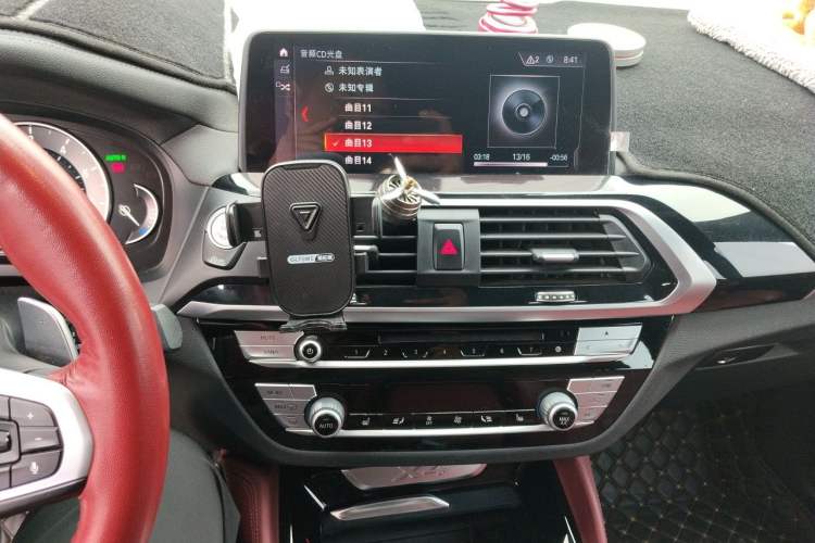 Used BMW X4 2019 xDrive25i M Sport Package Audio And AC Panel