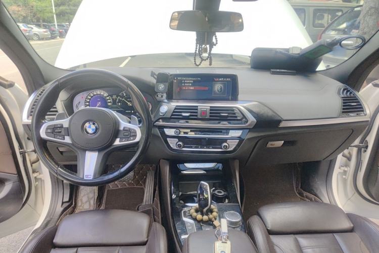 Used BMW X4 2019 xDrive25i M Sport Package Center Console
