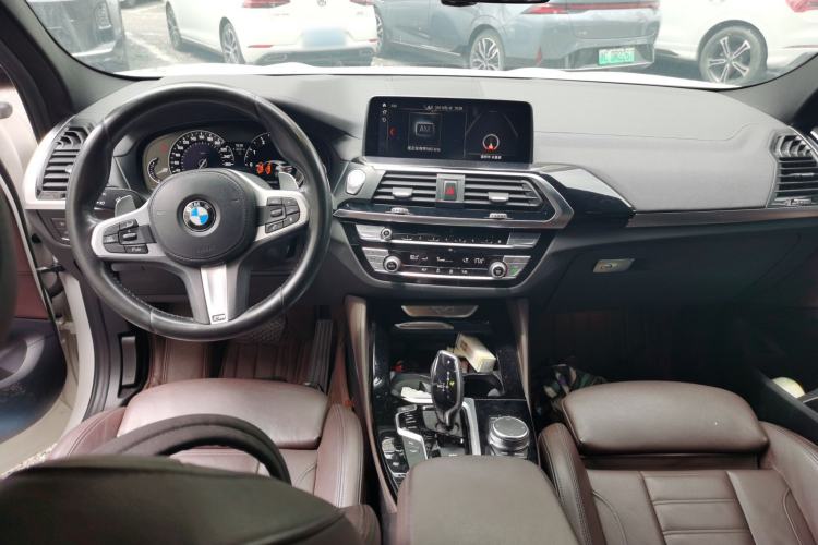 Used BMW X4 2019 xDrive25i M Sport Package Center Console