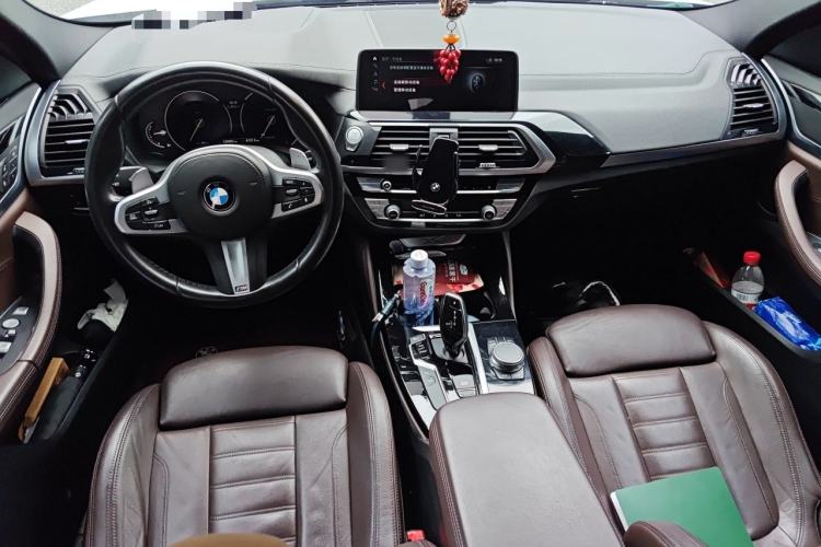 Used BMW X4 2019 xDrive25i M Sport Package Center Console