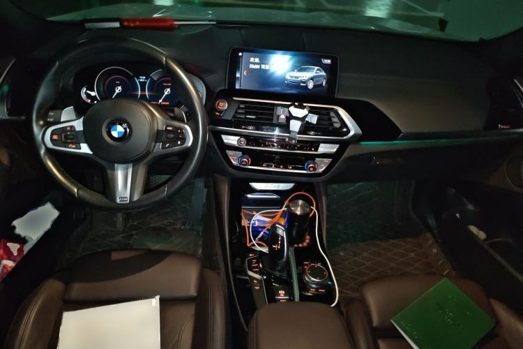 Used BMW X4 2019 xDrive25i M Sport Package Center Console