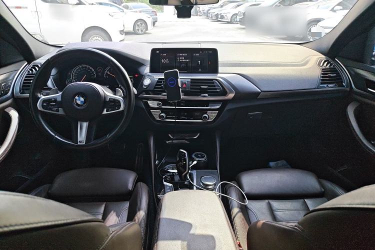 Used BMW X4 2019 xDrive25i M Sport Package Center Console
