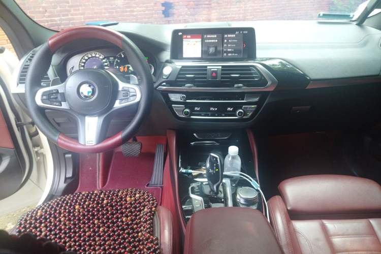 Used BMW X4 2019 xDrive25i M Sport Package Center Console