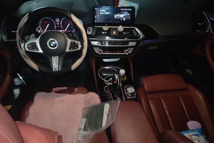 Used BMW X4 2019 xDrive25i M Sport Package Center Console