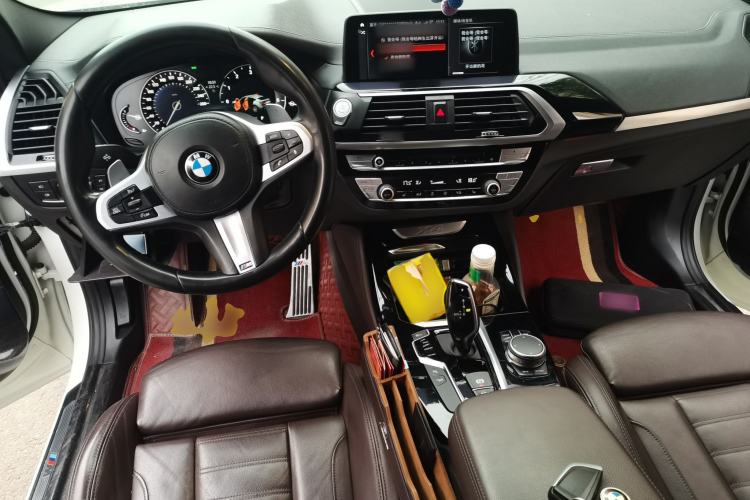 Used BMW X4 2019 xDrive25i M Sport Package Center Console