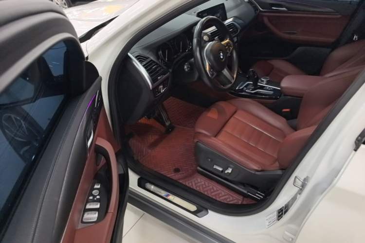 Used BMW X4 2019 xDrive25i M Sport Package Driver Seat