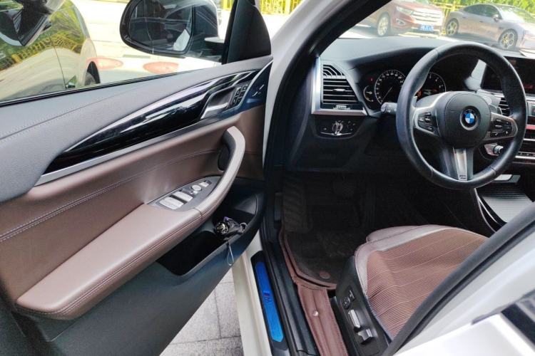 Used BMW X4 2019 xDrive25i M Sport Package Driver Seat