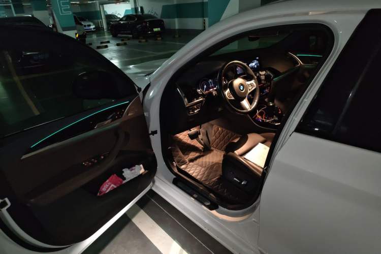 Used BMW X4 2019 xDrive25i M Sport Package Driver Seat