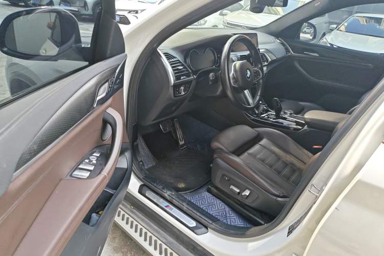Used BMW X4 2019 xDrive25i M Sport Package Driver Seat