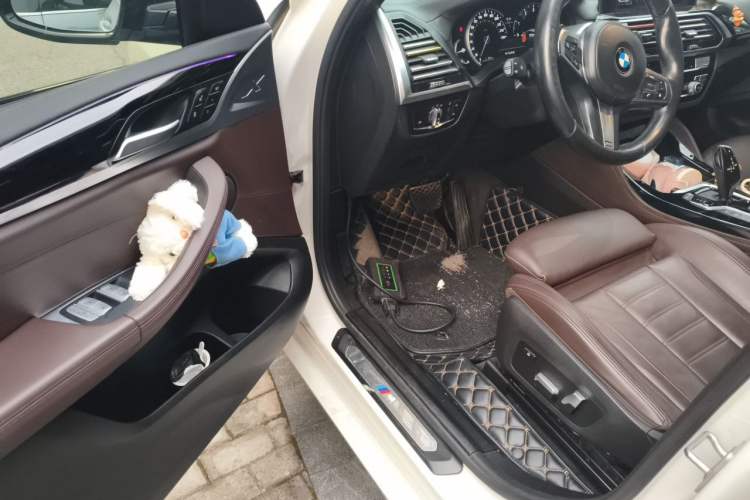 Used BMW X4 2019 xDrive25i M Sport Package Driver Seat
