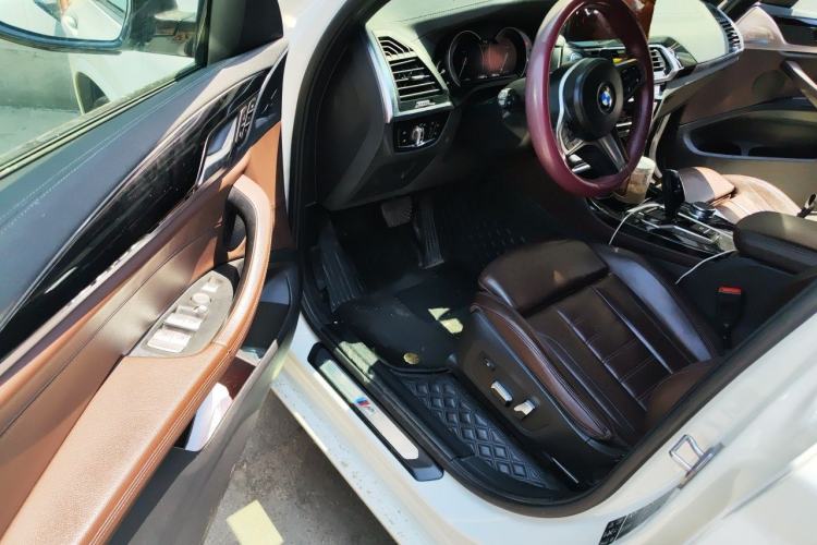 Used BMW X4 2019 xDrive25i M Sport Package Driver Seat