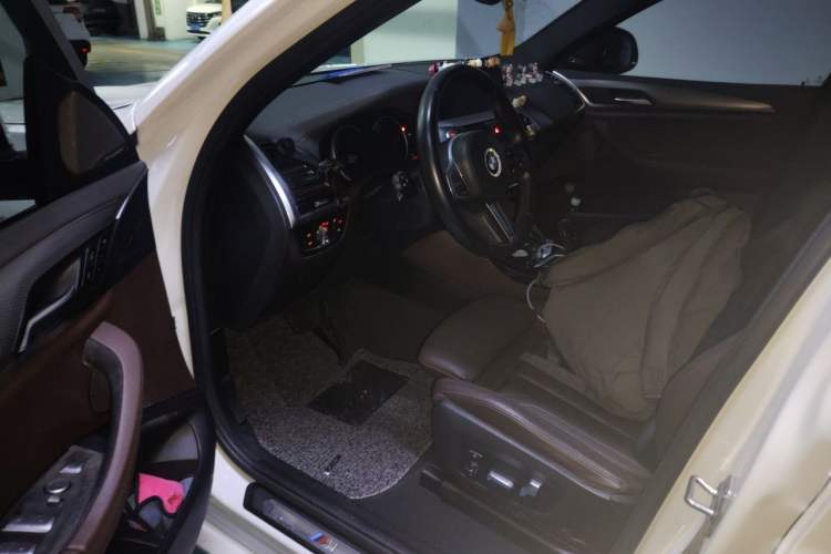 Used BMW X4 2019 xDrive25i M Sport Package Driver Seat