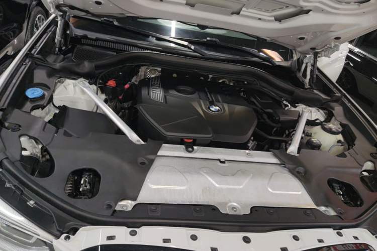 Used BMW X4 2019 xDrive25i M Sport Package Engine Bay