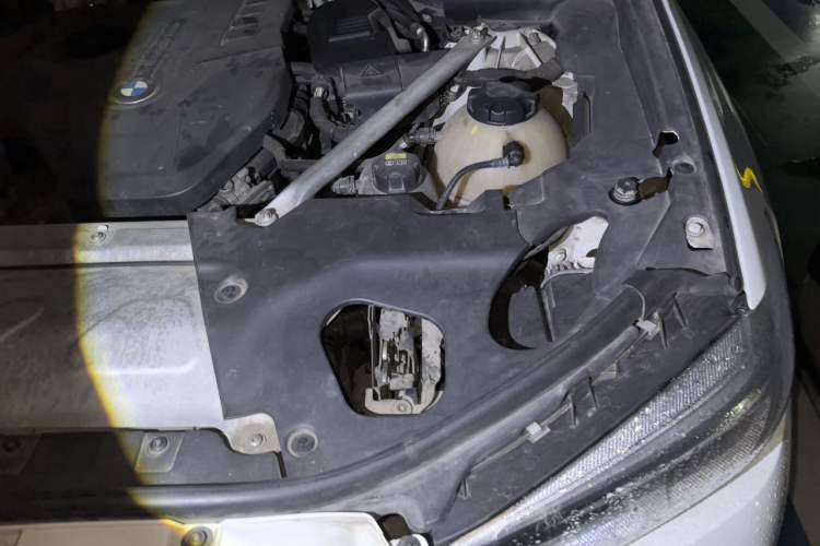 Used BMW X4 2019 xDrive25i M Sport Package Engine Bay Left