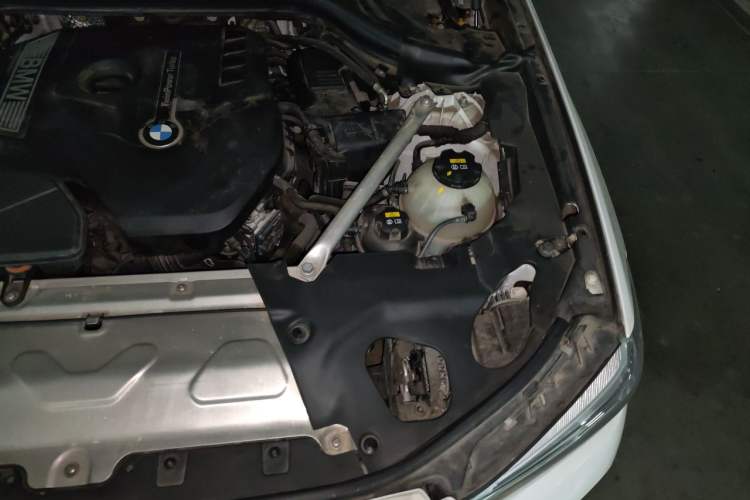 Used BMW X4 2019 xDrive25i M Sport Package Engine Bay Left
