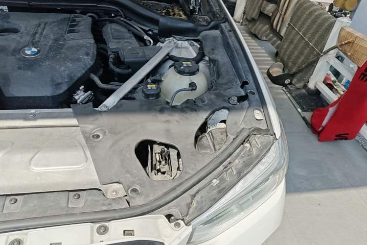 Used BMW X4 2019 xDrive25i M Sport Package Engine Bay Left