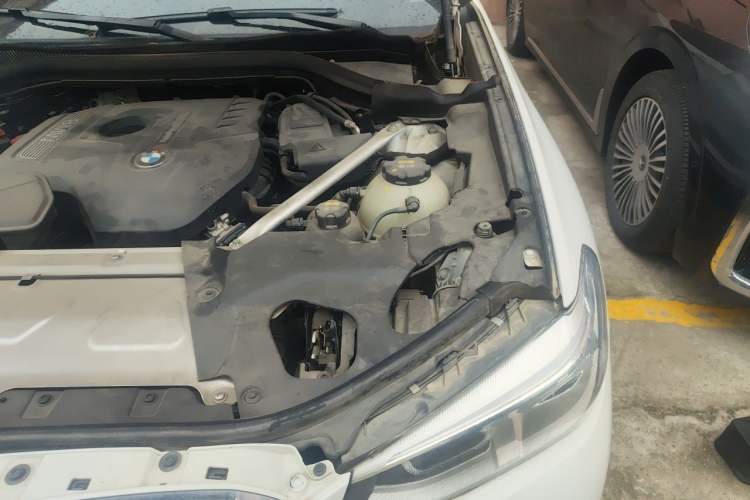 Used BMW X4 2019 xDrive25i M Sport Package Engine Bay Left