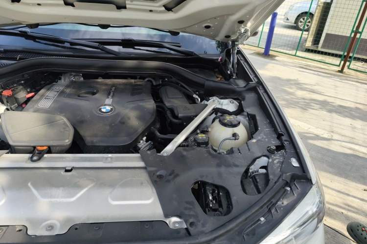 Used BMW X4 2019 xDrive25i M Sport Package Engine Bay Left
