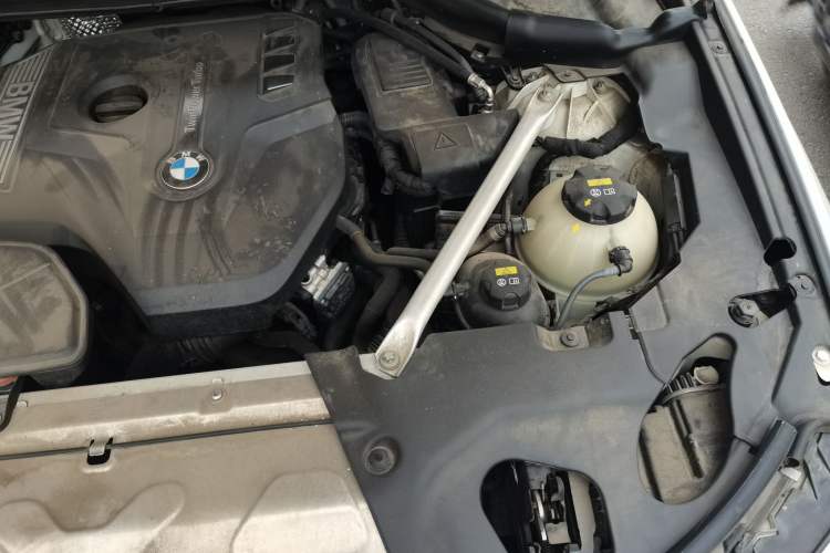 Used BMW X4 2019 xDrive25i M Sport Package Engine Bay Left
