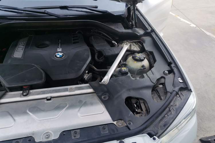 Used BMW X4 2019 xDrive25i M Sport Package Engine Bay Left