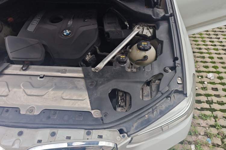 Used BMW X4 2019 xDrive25i M Sport Package Engine Bay Left