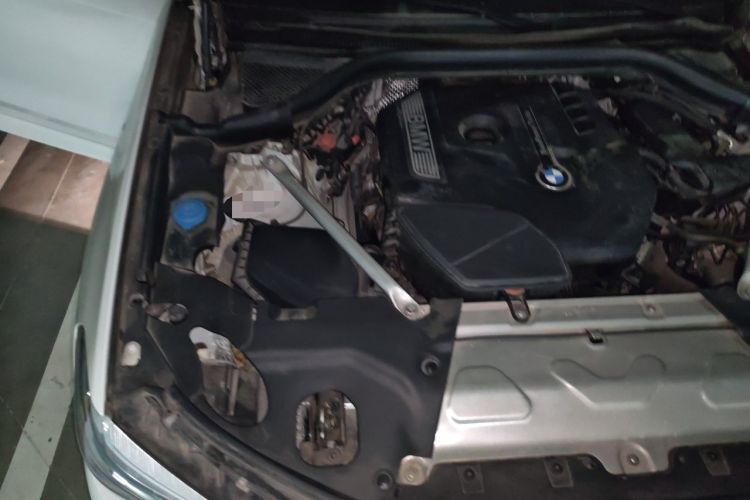 Used BMW X4 2019 xDrive25i M Sport Package Engine Bay Right