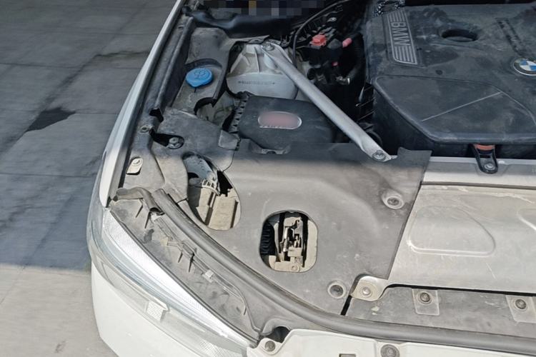 Used BMW X4 2019 xDrive25i M Sport Package Engine Bay Right