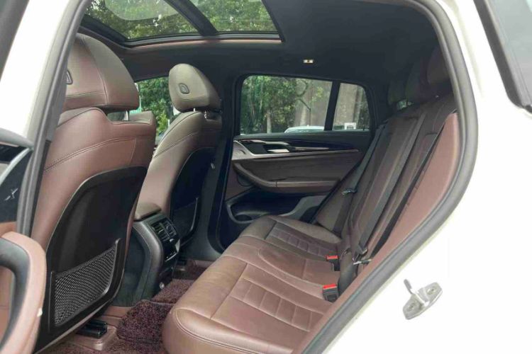 Used BMW X4 2019 xDrive25i M Sport Package Exterior 4