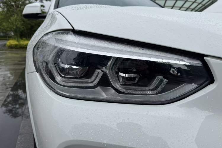 Used BMW X4 2019 xDrive25i M Sport Package Exterior 7