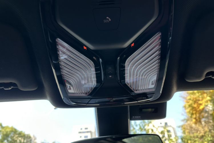 Used BMW X4 2019 xDrive25i M Sport Package Exterior 7