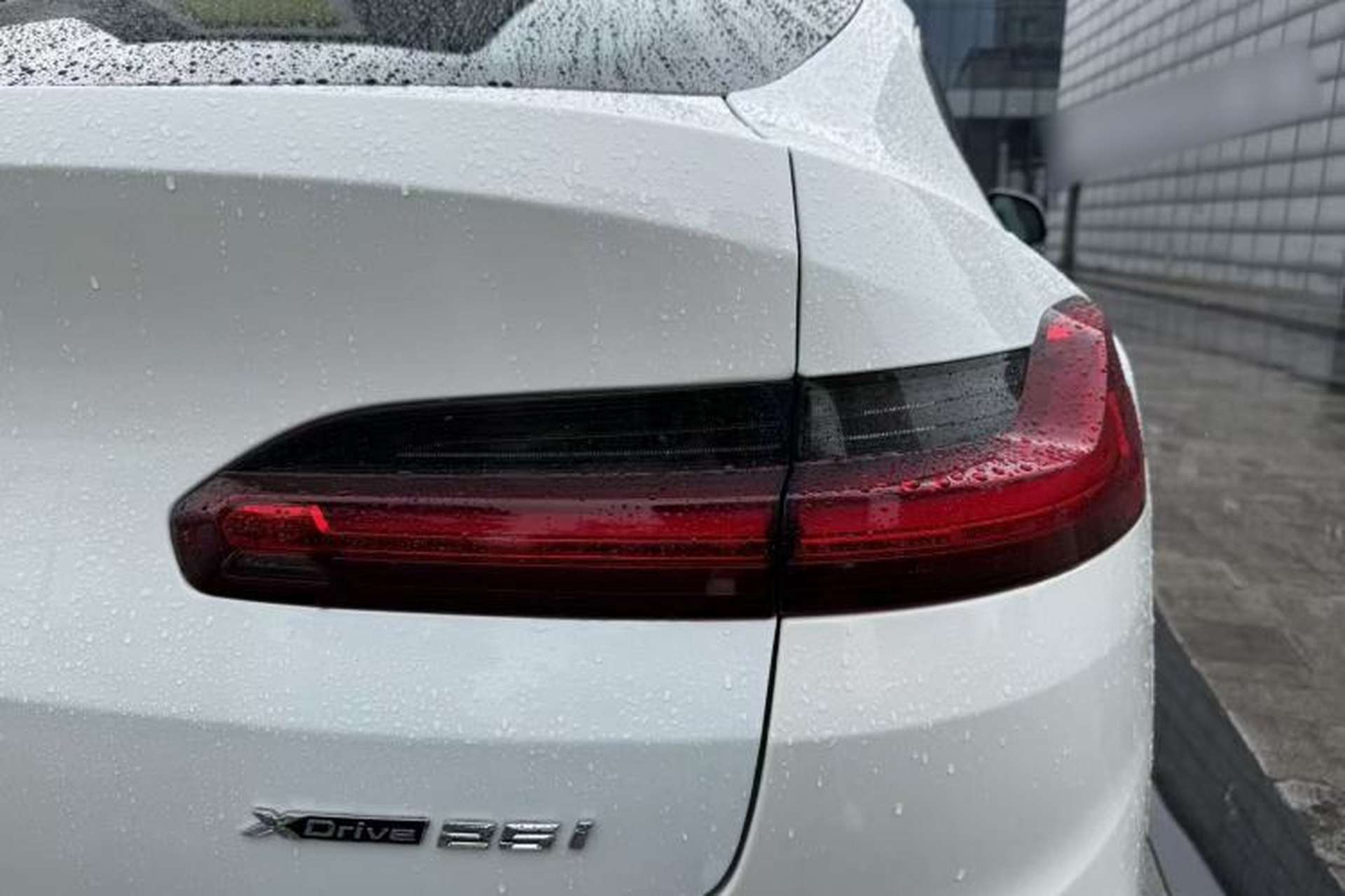 Used BMW X4 2019 xDrive25i M Sport Package Exterior 9