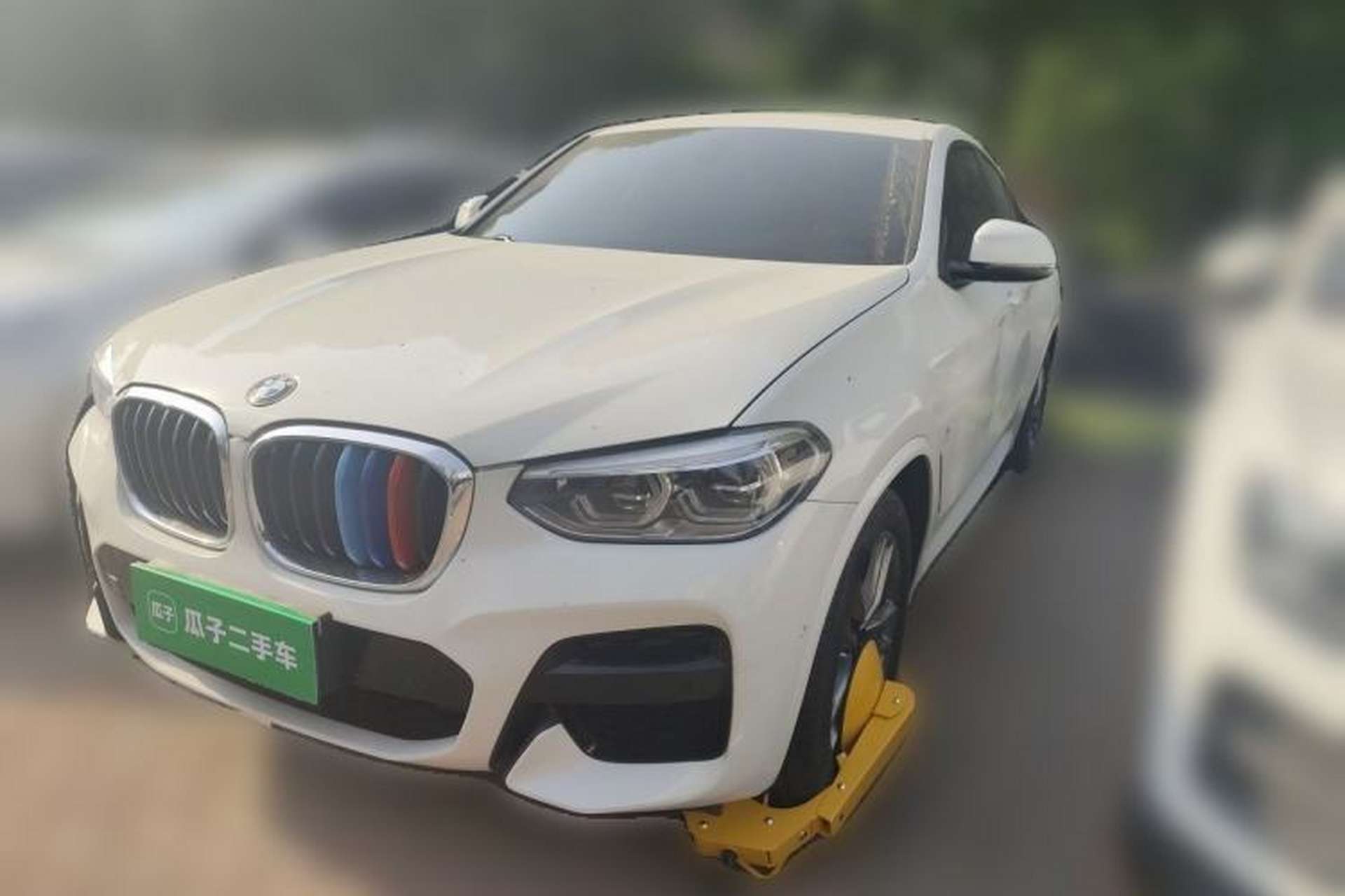 Used BMW X4 2019 xDrive25i M Sport Package Front Left 45 Deg